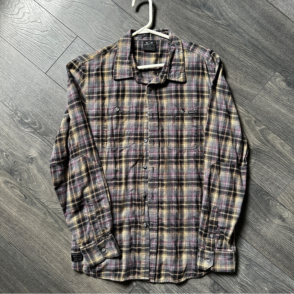 Oakley button up